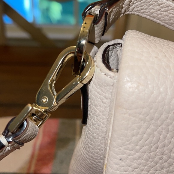 Kate Spade ♠️ purse - Picture 5 of 10